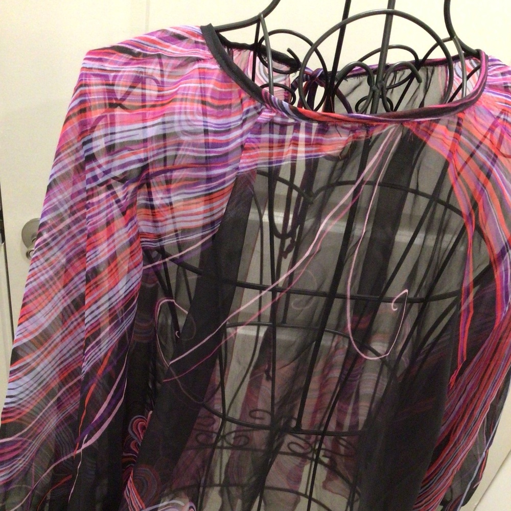 Semi-Sheer Chiffon Tunic Blouse - Picture 6 of 9
